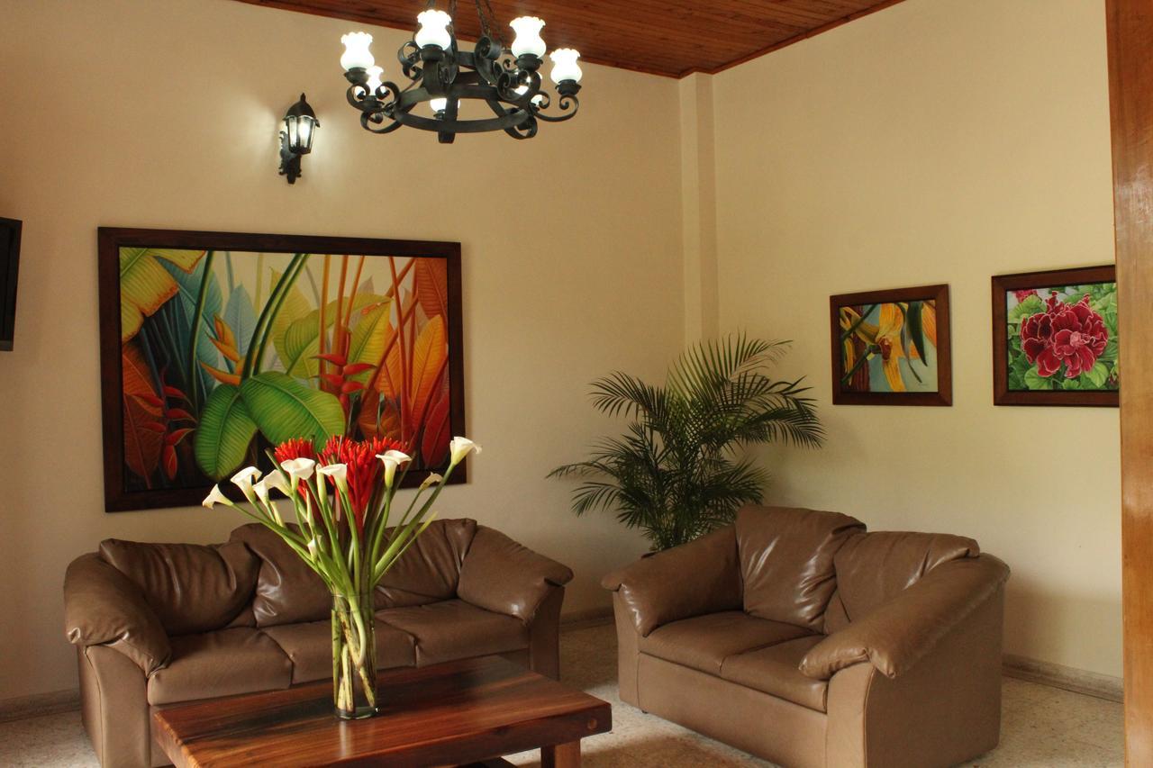 Hotel Valdivia Plaza Jardin Ngoại thất bức ảnh