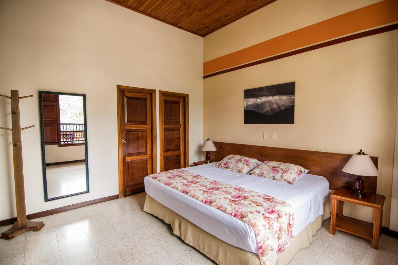 Hotel Valdivia Plaza Jardin Ngoại thất bức ảnh