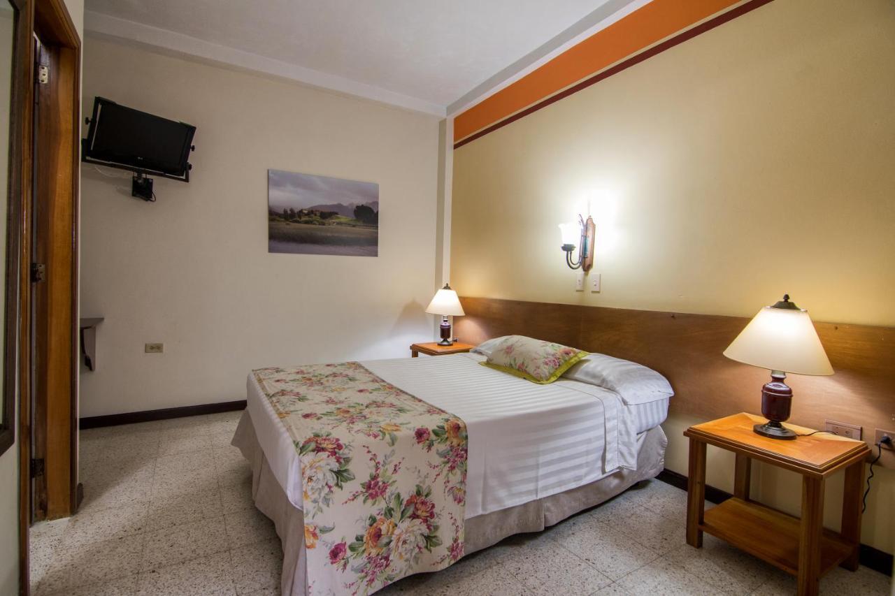 Hotel Valdivia Plaza Jardin Ngoại thất bức ảnh