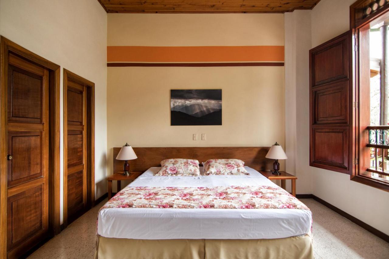 Hotel Valdivia Plaza Jardin Ngoại thất bức ảnh