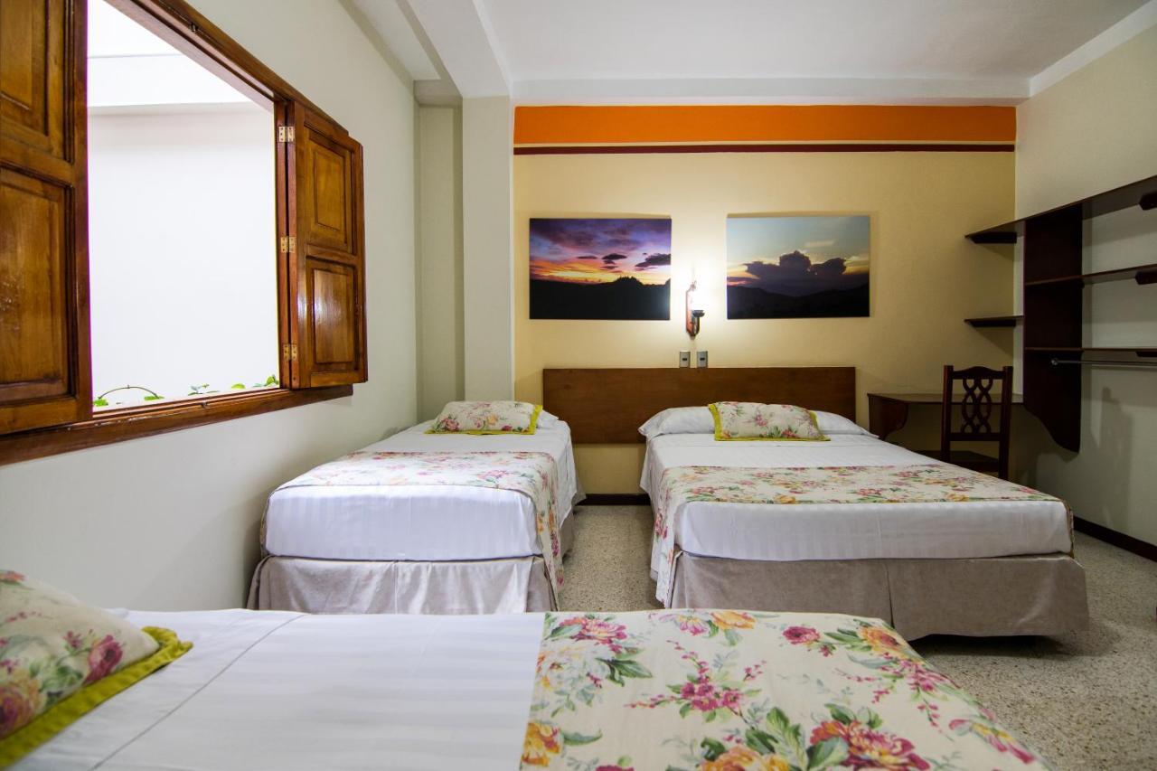 Hotel Valdivia Plaza Jardin Ngoại thất bức ảnh