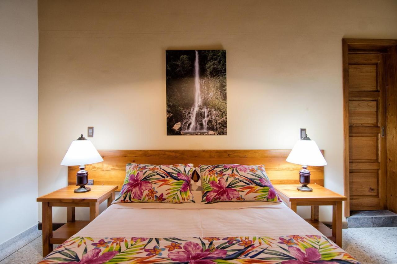Hotel Valdivia Plaza Jardin Ngoại thất bức ảnh
